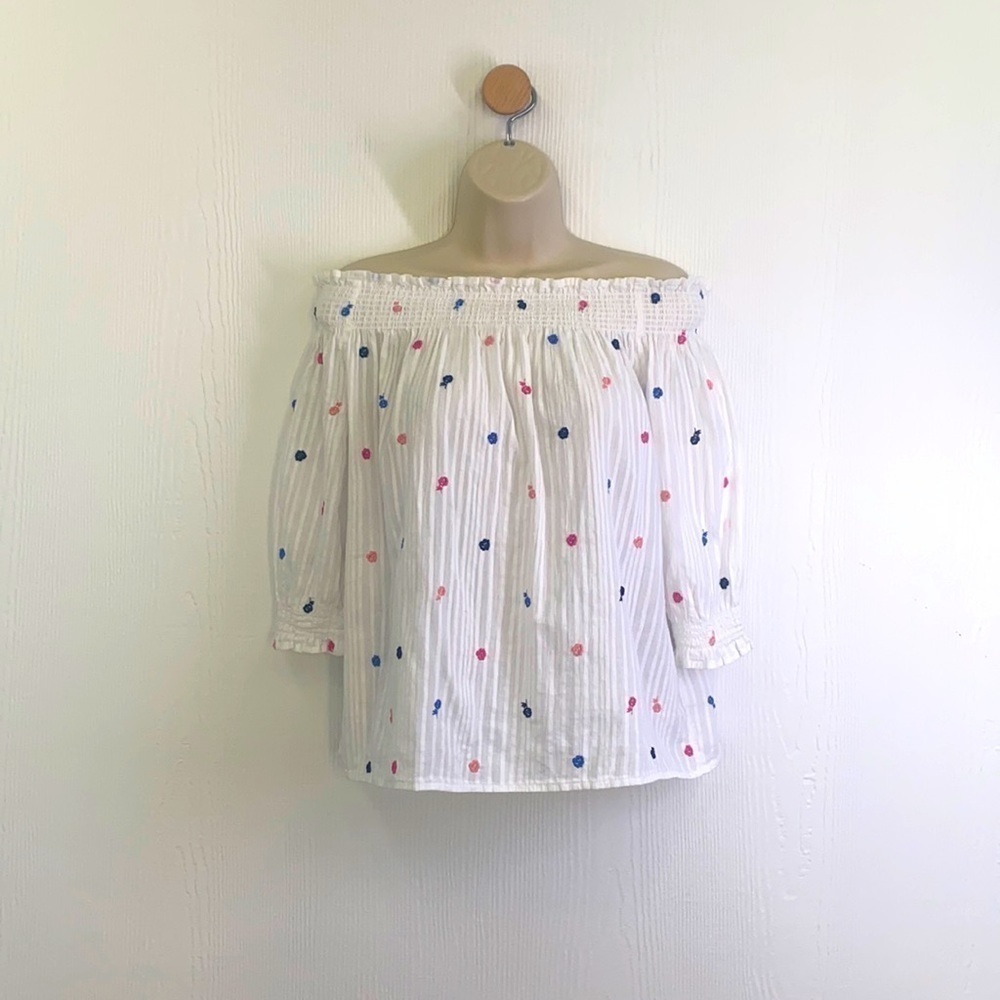 Gap- White With Colorful Flowers Throughout Off The Shoulder Top Size XS